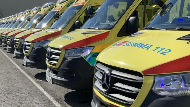 Varias ambulancias aparcadas | Las personas trabajadoras, del transporte sanitario, están muy preocupadas y, por ello, se van a realizar distintas movilizaciones.