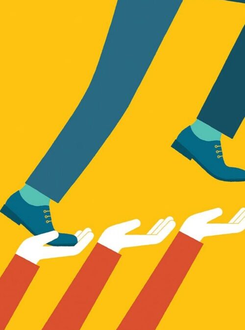 Ilustración de manos levantadas apoyando a una persona que avanza | Permisos retribuidos | Jornada Laboral | Somos Sindicalistas